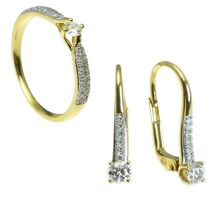 Diamantový set náušníc a prsteňa Diamantový set náušníc a prsteňa