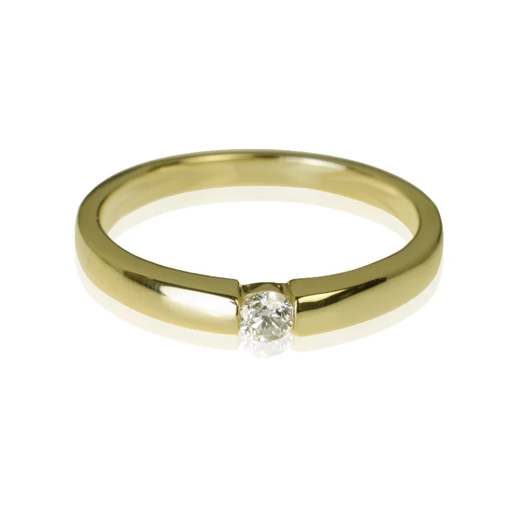 Diamantový zlatý prsteň Diamantový zlatý prsteň