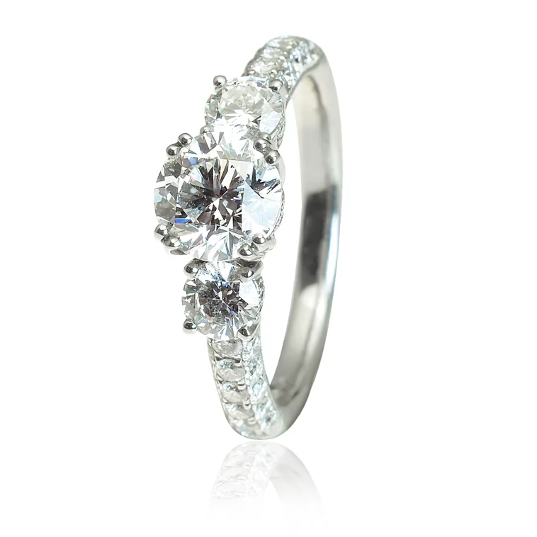 Luxusný zlatý prsteň s diamantmi Luxusný zlatý prsteň s diamantmi