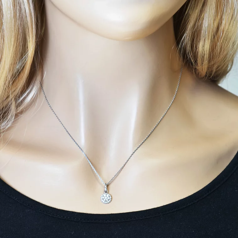 Zlatý prívesok s diamantmi Zlatý prívesok s diamantmi