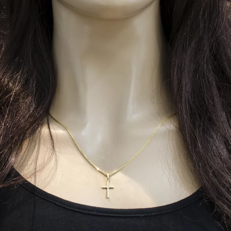 Zlatý prívesok s diamantmi krížik Zlatý prívesok s diamantmi krížik
