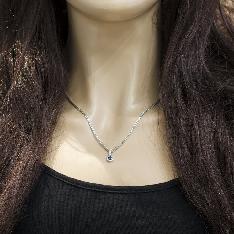 Zlatý prívesok s london blue topásom a diamantmi