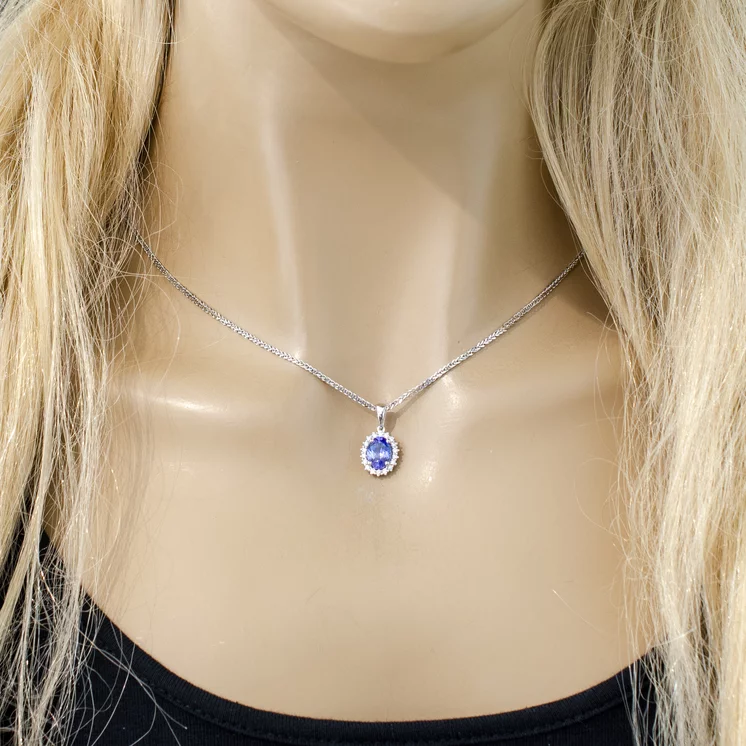 Zlatý prívesok s tanzanitom a diamantmi Zlatý prívesok s tanzanitom a diamantmi