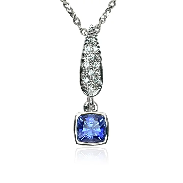 Zlatý prívesok so zafírom a diamantmi Zlatý prívesok so zafírom a diamantmi