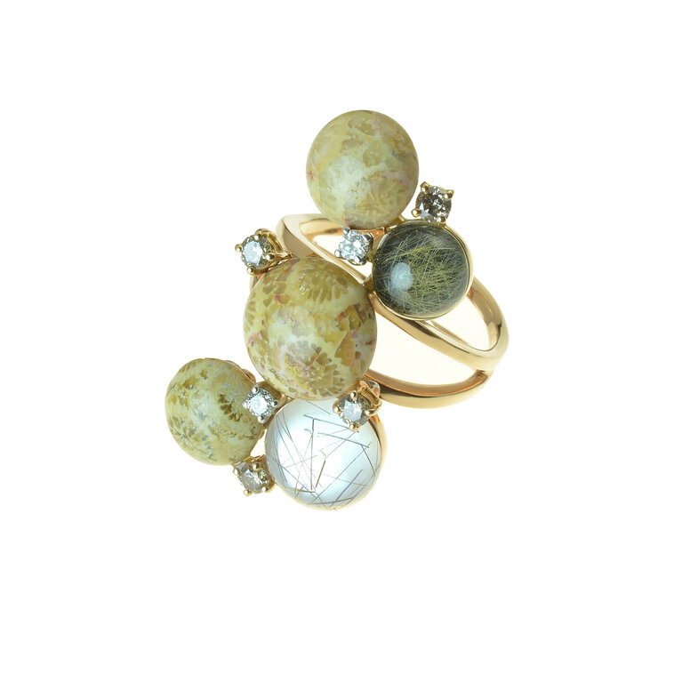 Zlatý prsteň Moraglione 1922 s fosílnym koralom, drahokamami a diamantmi