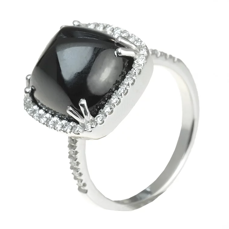 Zlatý prsteň Moraglione 1922 s ónyxom a diamantmi Zlatý prsteň Moraglione 1922 s ónyxom a diamantmi