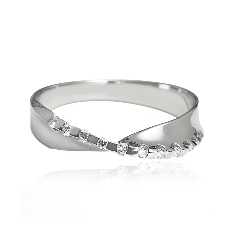 Zlatý prsteň s diamantmi Zlatý prsteň s diamantmi