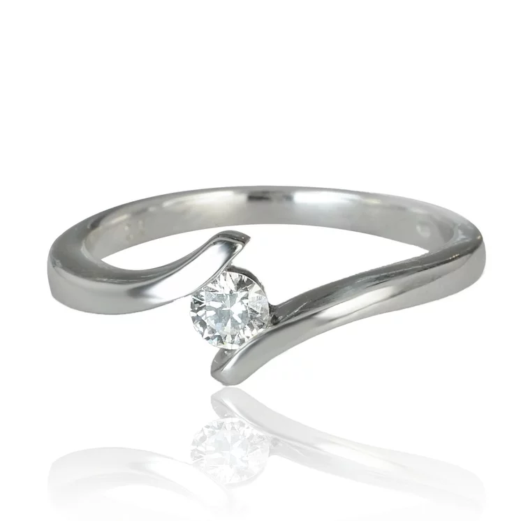 Zlatý prsteň s diamantom Zlatý prsteň s diamantom