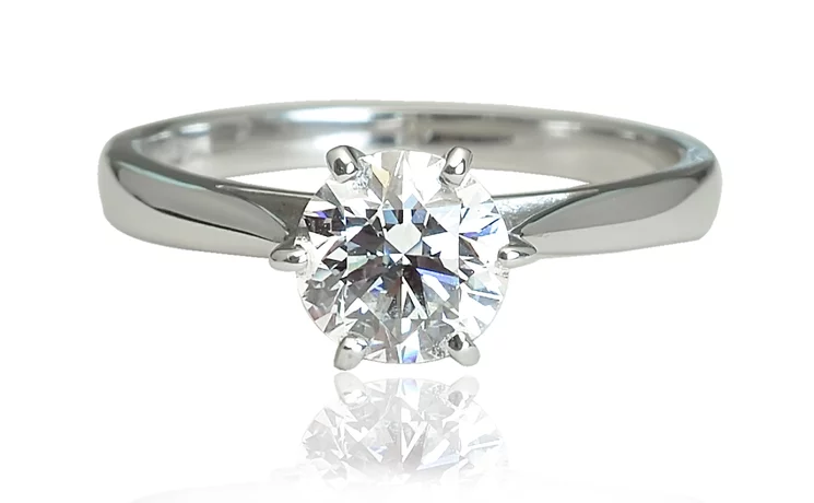 Zlatý prsteň s diamantom Zlatý prsteň s diamantom