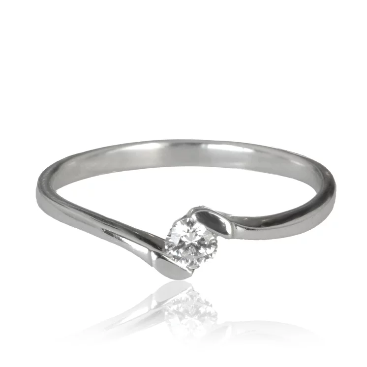 Zlatý prsteň s diamantom Zlatý prsteň s diamantom