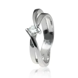 Zlatý prsteň s diamantom Zlatý prsteň s diamantom