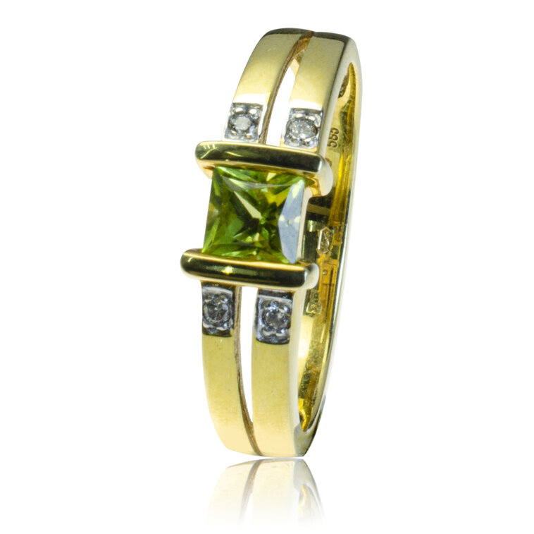 Zlatý prsteň s peridotom a diamantmi