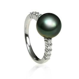 Zlatý prsteň s tahitskou perlou a diamantmi