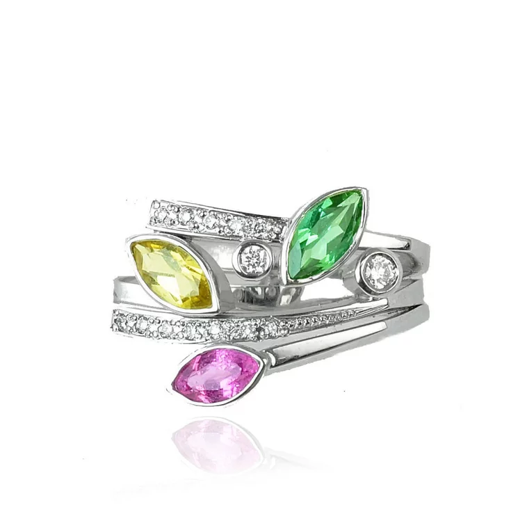 Zlatý prsteň s turmalínmi a diamantmi Zlatý prsteň s turmalínmi a diamantmi